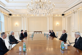  Ilham Aliyev recibió a la persona oficial de TOTAL Energies 