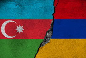     UE:   El contacto directo entre los ministros de defensa azerbaiyano y armenio ha dado sus frutos     