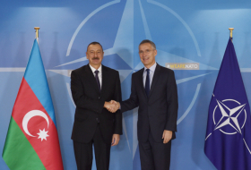  Ilham Aliyev se ha reunido con el secretario general de la OTAN-FOTOS
