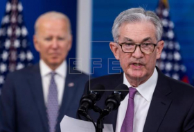 La Fed acelera la retirada de estímulos y planea eliminarlos del todo en marzo
