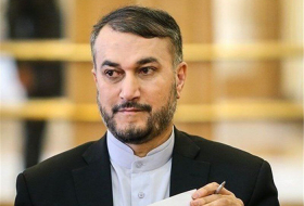   El ministro de Relaciones Exteriores iraní llega a Azerbaiyán  