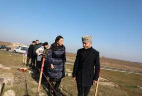 Defensora del Pueblo de Azerbaiyán detecta todos los hechos de destrucción de cementerios en Fuzuli