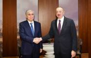   Ilham Aliyev felicita a Kasym-Jomart Tokayev  