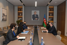 Jeyhun Bayramov se reunió con la Coordinadora Residente de la ONU
