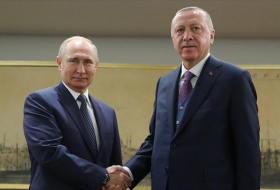   Líderes de Turquía y Azerbaiyán mantienen conversación telefónica  