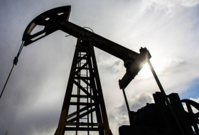   El precio del petróleo Brent ha superado los 100 dólares   