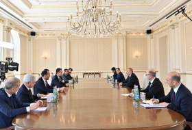 Presidente Ilham Aliyev recibe al ministro de Relaciones Exteriores de Italia 