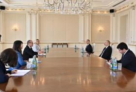  Ilham Aliyev recibió al oficial designado de la OMS 