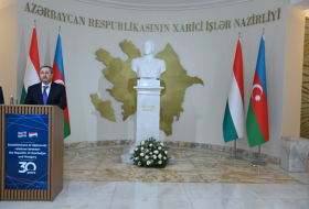   Se celebró un acto con motivo del 30º aniversario de las relaciones entre Azerbaiyán y Hungría  