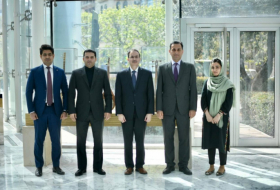 El embajador de Pakistán visita el Centro de Mugham