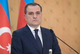     MAE  : Periódicamente surgen preguntas en relación con las actividades de las fuerzas de paz en Karabaj  
