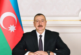  Presidenta de Singapur felicita al presidente de Azerbaiyán  