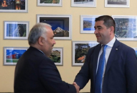   Georgia otorga gran importancia a la cooperación trilateral con Turquía y Azerbaiyán, según el presidende del Parlamento  