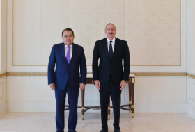   Baghdad Amreyev felicita a Ilham Aliyev  