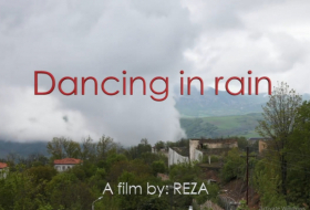   Reza Deghati  : “La vida ha vuelto y bailar bajo la lluvia es un sentimiento de alegría también para la gente”