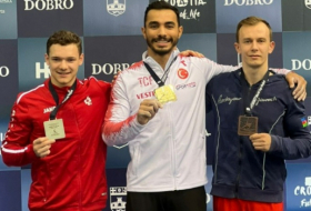 Gimnastas azerbaiyanos ganan dos medallas de bronce en Croacia