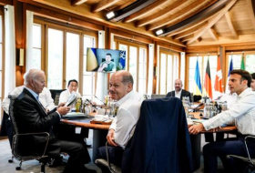 Zelenski pide al G7 sistemas de defensa, ayuda a la reconstrucción y al trigo