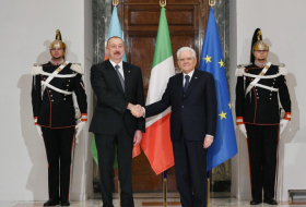   Ilham Aliyev felicitó al presidente de Italia  