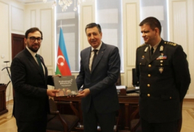 Azerbaiyán y la OTAN discuten las perspectivas de cooperación