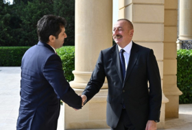   Ilham Aliyev tuvo una cena de trabajo conjunta con Kiril Petkov  