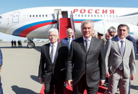   Presidente de la Duma estatal de Rusia arriba a Azerbaiyán  