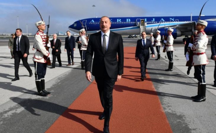  Presidente Ilham Aliyev llega a Bulgaria en visita oficial
