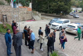 Viajeros de renombre de más de 20 países inician un viaje a Karabaj y Zangazur Oriental