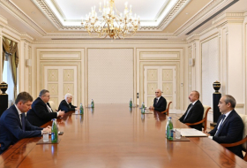   Presidente Ilham Aliyev recibe al viceprimer ministro de Rusia  