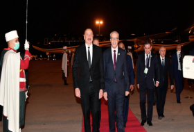  Presidente Ilham Aliyev viaja a Argelia  