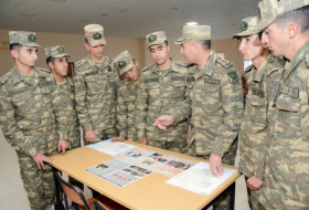   El Ministerio de Defensa de Azerbaiyán realiza actividades sobre la instrucción de los militares  