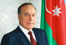  En Azerbaiyán se establecerá la beca Heydar Aliyev 