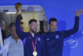 La selección argentina llega a Buenos Aires tras su victoria en el Mundial