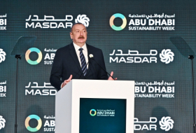  Hoy en día, Azerbaiyán no solo satisface todas sus necesidades con energía, sino que también exporta petróleo crudo, gas natural, y electricidad, dice Aliyev  