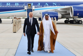   Ilham Aliyev emprende una visita a los Emiratos Árabes Unidos  