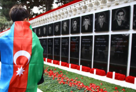  Azerbaiyán conmemora a las víctimas del  