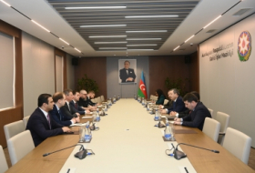 Vicecanciller azerbaiyano se reunió con una delegación del grupo interparlamentario de amistad ucraniano-azerbaiyano