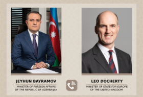   Jeyhun Bayramov informó al ministro británico sobre la carretera de Lachin  