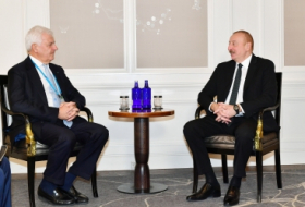   El Presidente de Azerbaiyán se reunió con el Director General de 