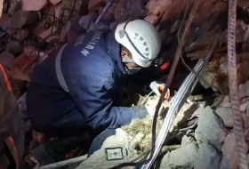 Ministerio de Emergencias: “Rescatistas azerbaiyanos entregan a la policía turca oro y joyas hallados bajo los escombros”