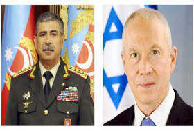  Los ministros de defensa de Azerbaiyán e Israel mantuvieron una conferencia telefónica 
