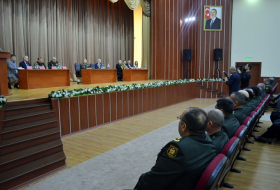 Con la participación de especialistas británicos, se entregaron certificados a los egresados del curso de formación de militares azerbaiyanos