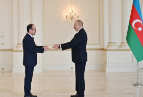   Presidente de Azerbaiyán recibe las credenciales del Embajador entrante de Bulgaria  