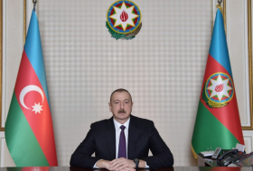     Presidente Ilham Aliyev  : 