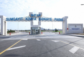 Tres empresas más han recibido el estatuto de residente en el Parque Industrial Químico de Sumgayit