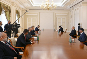  Ilham Aliyev recibió a Boris Kollár  