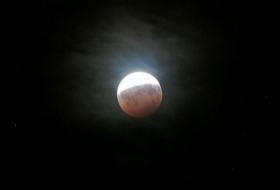   Comienza el primer eclipse lunar del año  