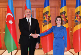   Presidente de Azerbaiyán se reúne con la presidenta de Moldavia  
