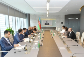 Azerbaiyán y el BAsD estudian las prioridades de desarrollo socioeconómico