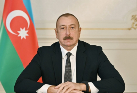   lham Aliyev felicitó al presidente de la República de Djibouti  