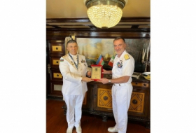 El Comandante de las Fuerzas Navales de Azerbaiyán se reúne con su homólogo italiano